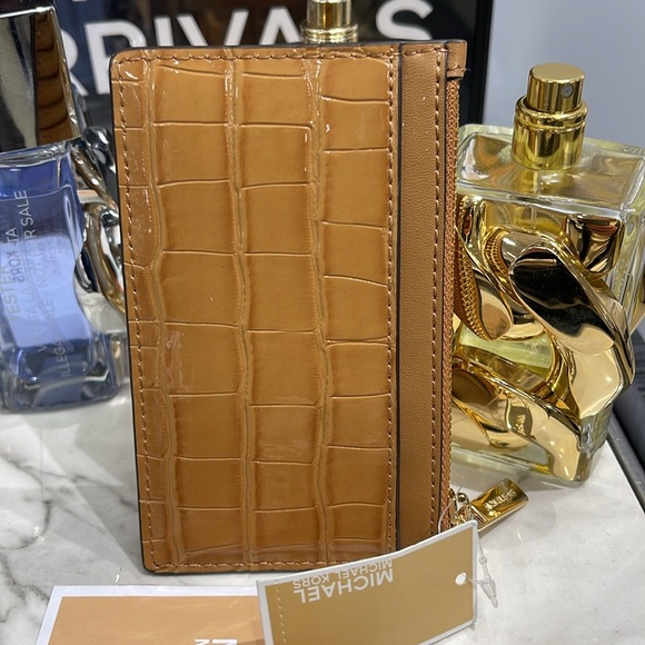 MICHAEL KORS JET SET TRAVEL MEDIUM TZ CARD CASE IN DEER CROCODILE 
NWT - Picture 8 of 16